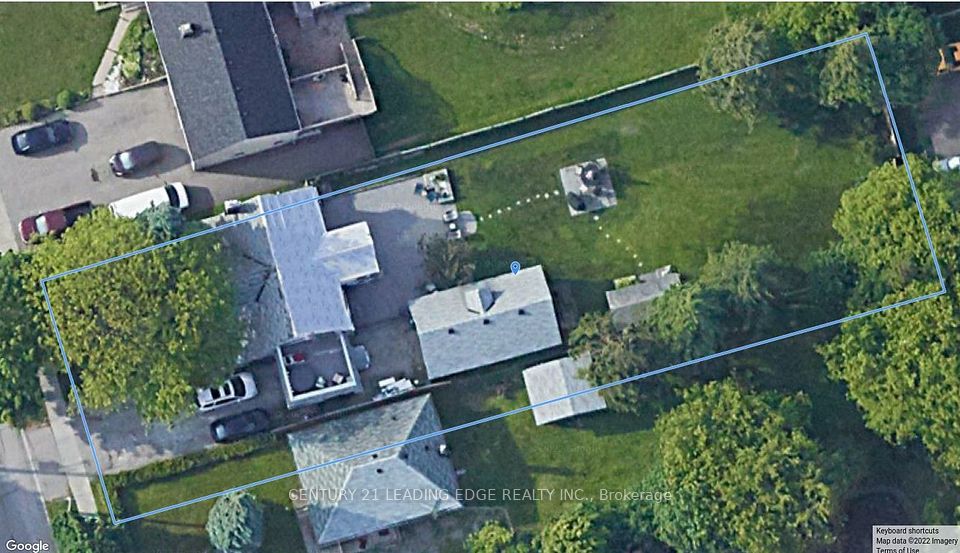 1721 Brock Street S, Whitby, ON L1N 4M7