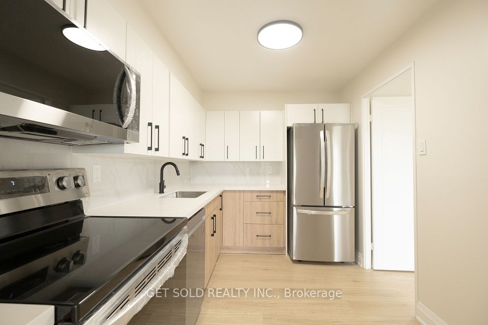 120 Dundalk Drive 405, Toronto, ON M1P 4V9 at 120 Dundalk Drive 405, Toronto, ON M1P 4V9, Toronto E04, ON, M1P 4V9