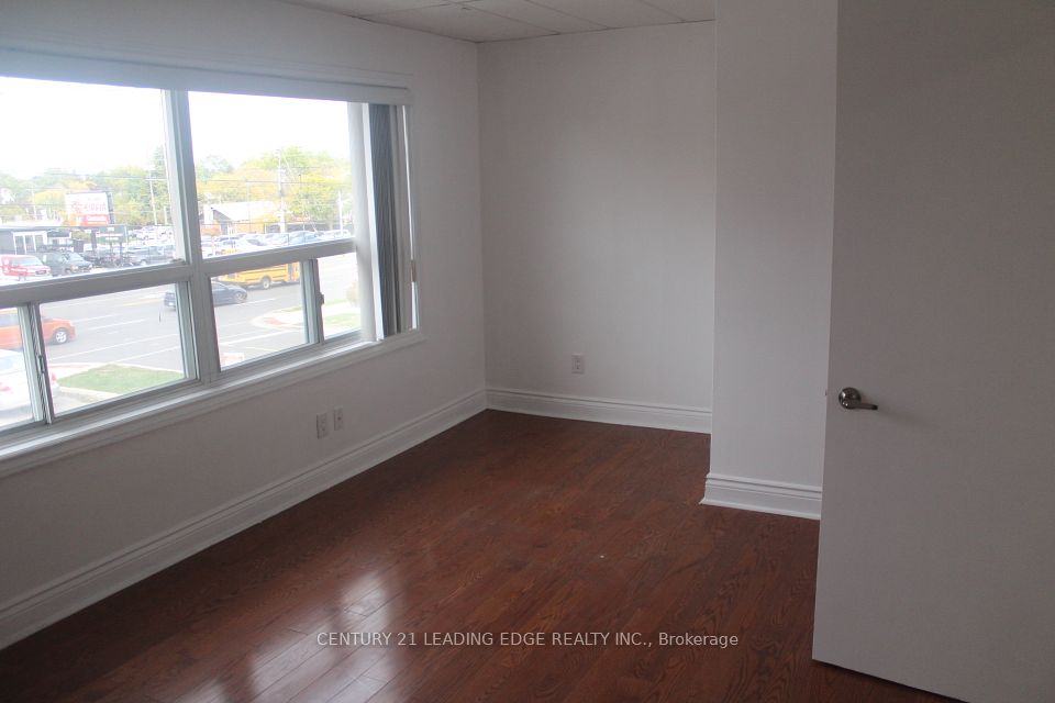 1887 Lawrence Avenue E A, Toronto E04, ON M1R 2Y3