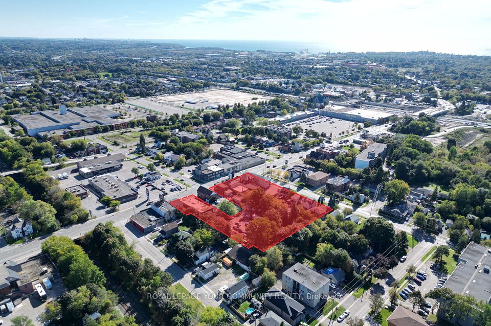 434 Simcoe Street S, Oshawa, ON L1H 4J6