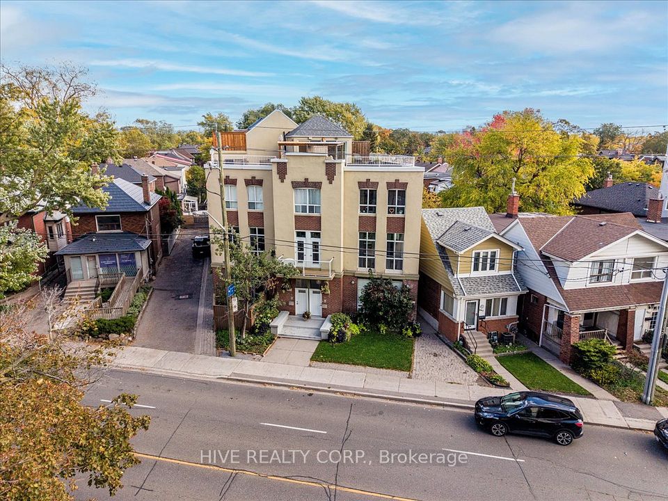 957 Broadview Avenue D, Toronto, ON M4K 2R5 at 957 Broadview Avenue D, Toronto, ON M4K 2R5, Toronto E03, ON, M4K 2R5