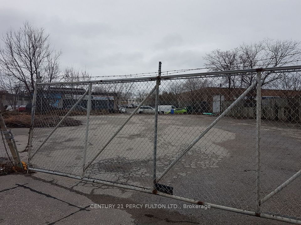 373A Danforth Road, Toronto E04, ON M1L 3X8