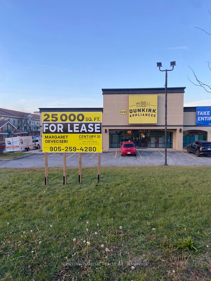 900 Champlain Avenue, Oshawa, ON L1J 7A6