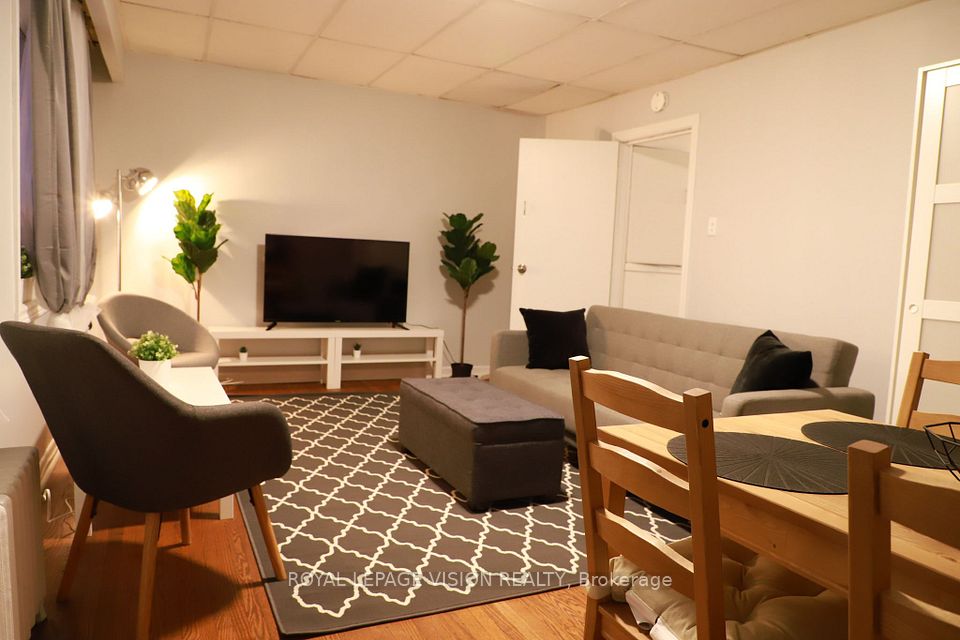 1242 Danforth Avenue, Toronto E03, ON M4J 1M6