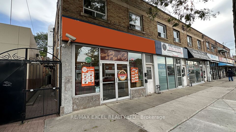1041 Coxwell Avenue, Toronto E03, ON M4C 3G4