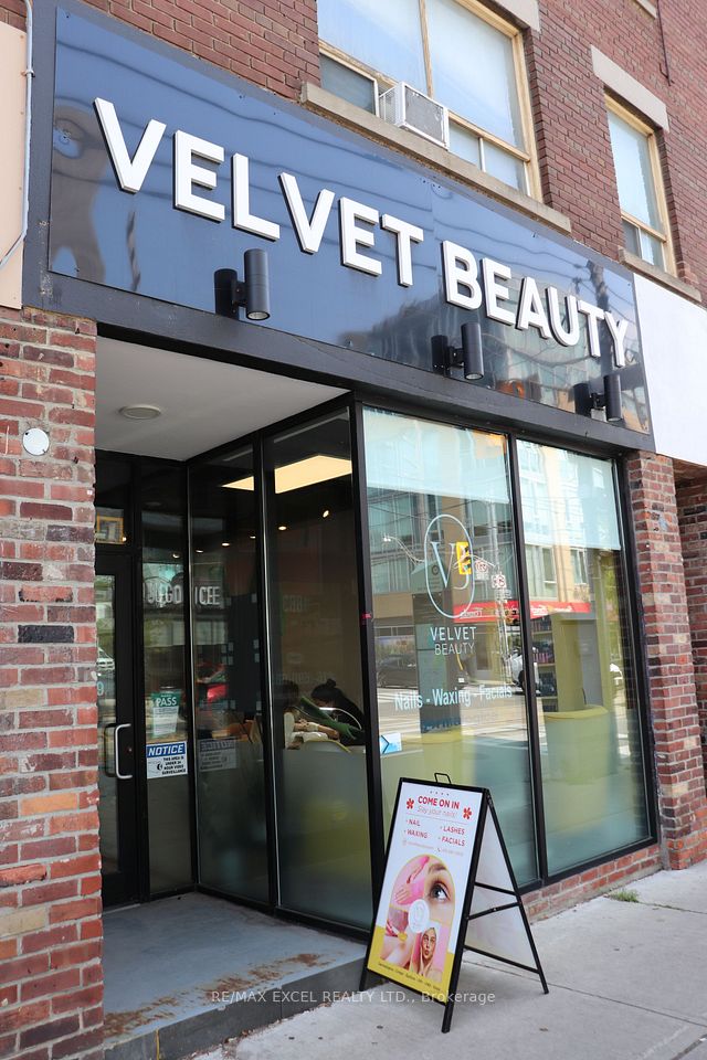 1883 Queen Street E, Toronto E02, ON M4L 1H3