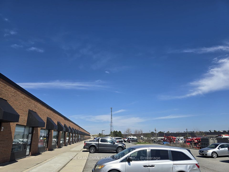 2691 Markham Road 4, Toronto E11, ON M1X 1L4