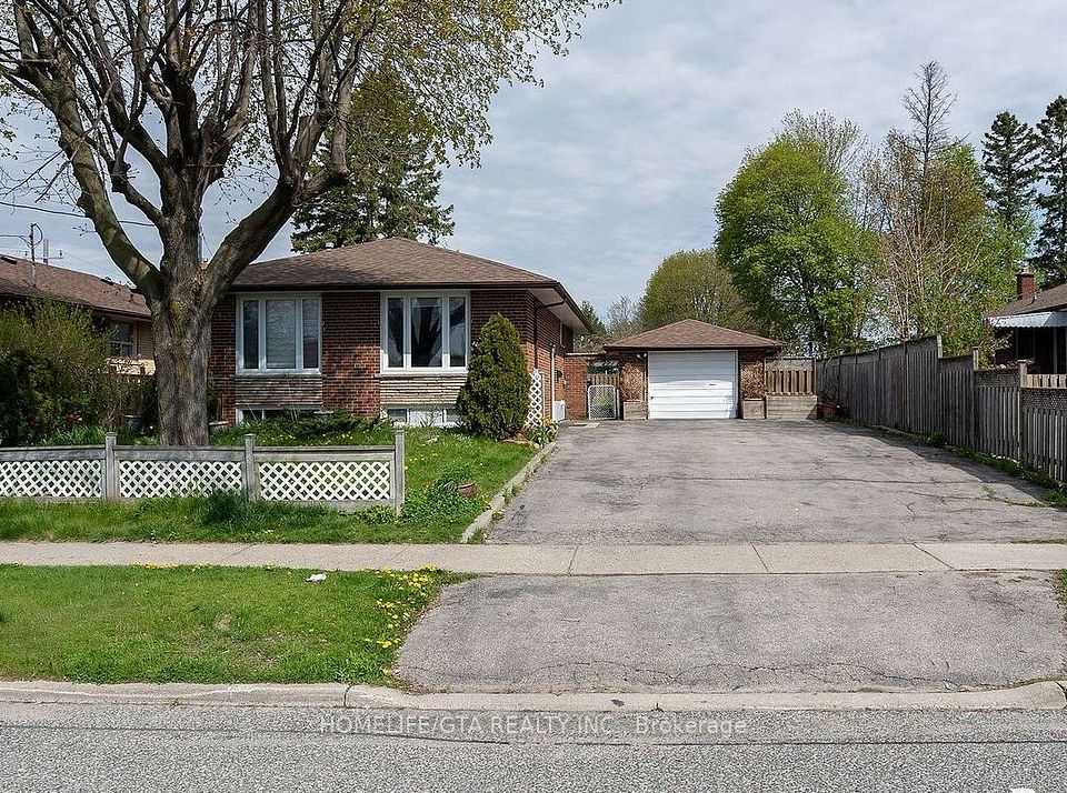 32 Brimorton Drive, Toronto, ON M1P 3Y9 at 32 Brimorton Drive, Toronto, ON M1P 3Y9, Toronto E09, ON, M1P 3Y9