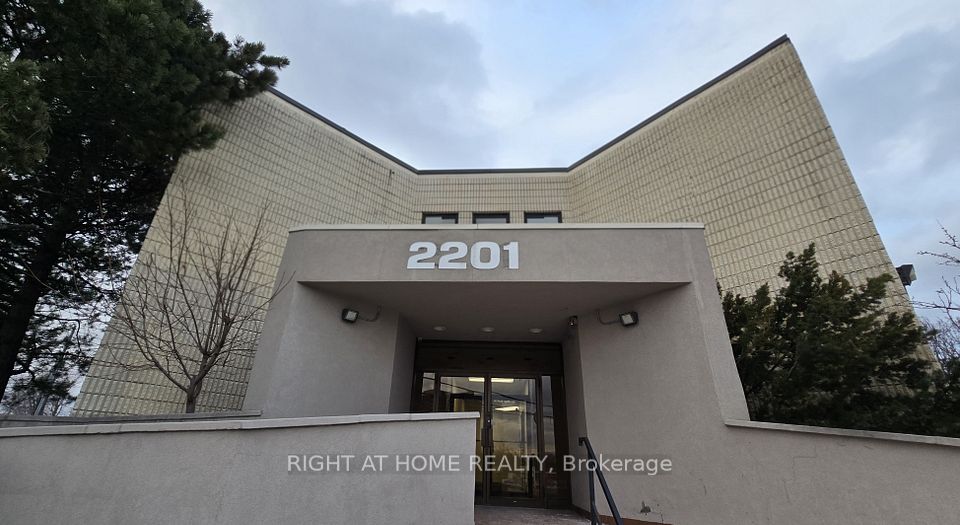 2201 Warden Avenue 102, Toronto E05, ON M1T 1V5