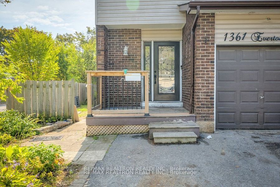 Semi-Detached at 1361 Everton Street Bsmt, Pickering, ON L1V 2T6, Pickering