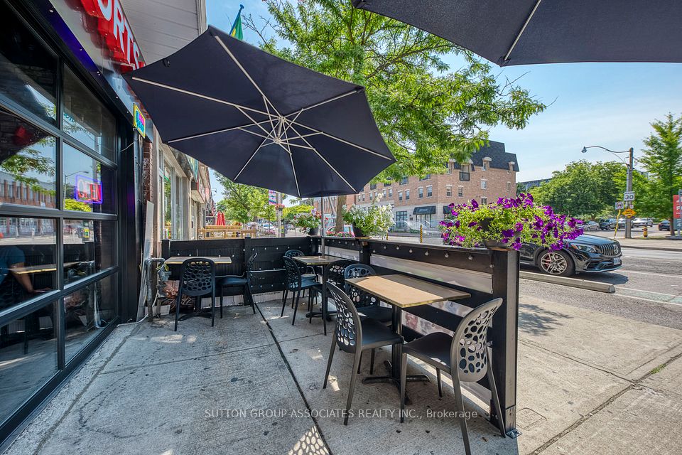 1224 Danforth Avenue, Toronto E03, ON M4J 1M6