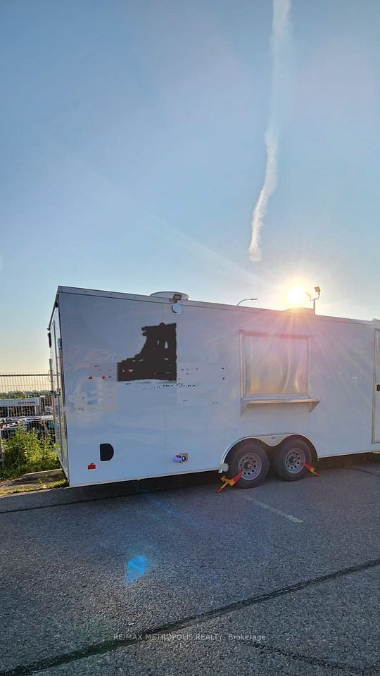 1243 Dundas Street E, Whitby, ON L1N 2K6