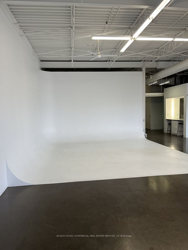 388 Carlaw Avenue 302B, Toronto E01, ON M4M 2T4