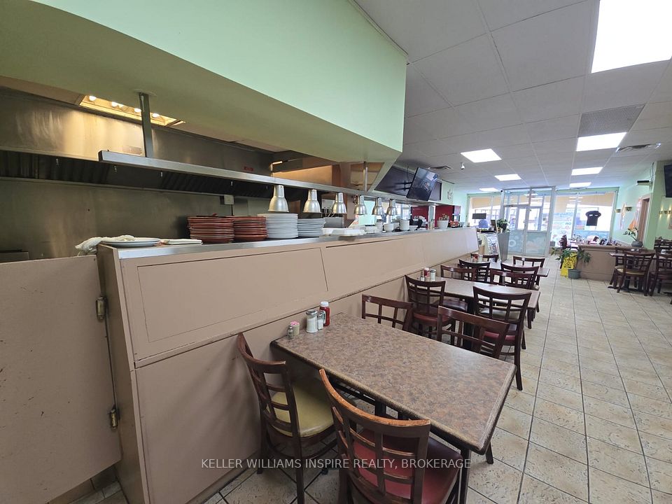 15 King Street W, Oshawa, ON L1H 1A1