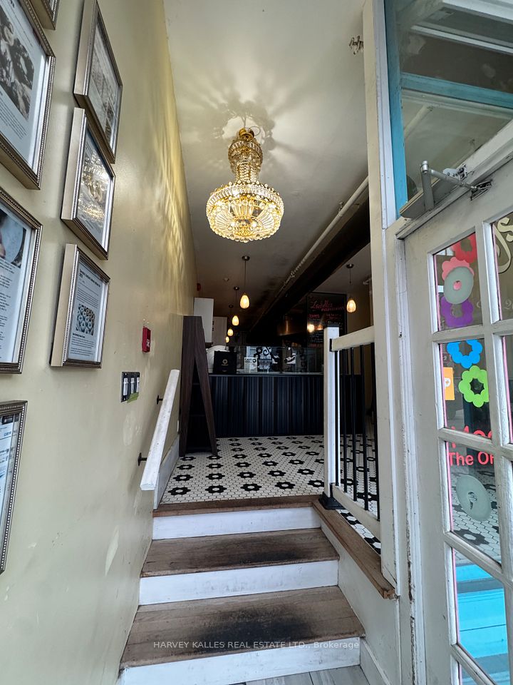 2066 Queen Street E, Toronto E02, ON M4E 1C9