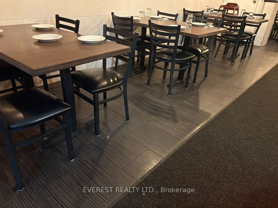 114 Brock Street S, Whitby, ON L1N 4J8