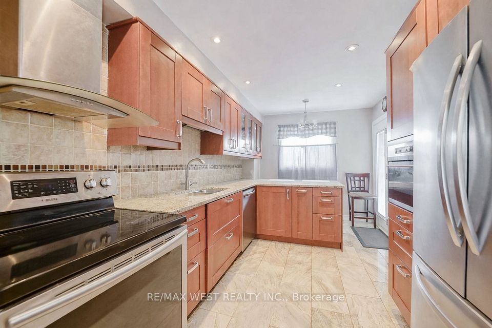 114 Courtlands Drive, Toronto, ON M1B 4M7 at 114 Courtlands Drive, Toronto, ON M1B 4M7, Toronto E11, ON, M1B 4M7
