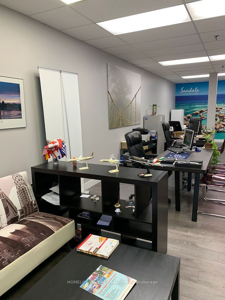 750 Oklahoma Drive # 3, Pickering, ON L1W 3G9