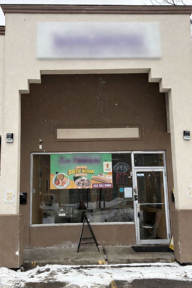 284-296 Markham Road 296, Toronto E08, ON M1J 3C5