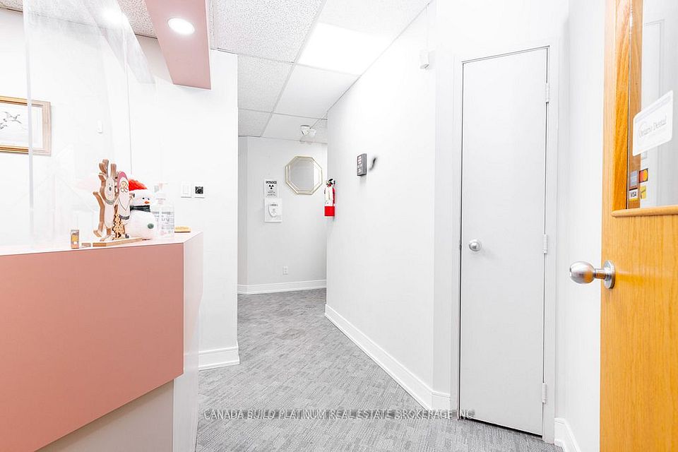 3852 Finch Avenue E 305, Toronto E05, ON M1T 3T9