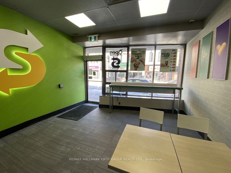 10 Simcoe Street S, Oshawa, ON L1H 4G2