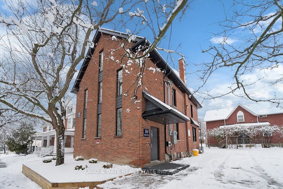 20 Elgin Street E, Oshawa, ON L1G 1S8