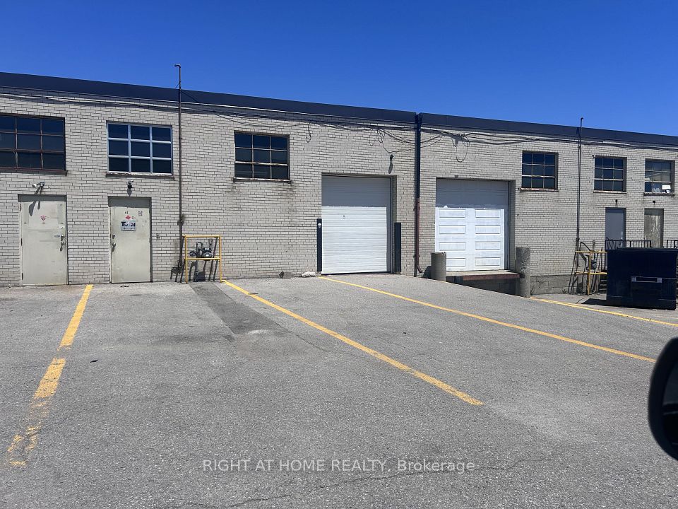 41-43 Estate Drive, Toronto E09, ON M1H 2Z2