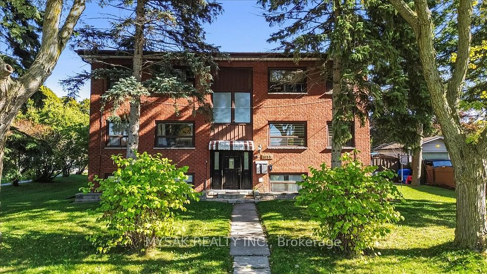 1033 Ravine Road, Oshawa, ON L1H 4C9