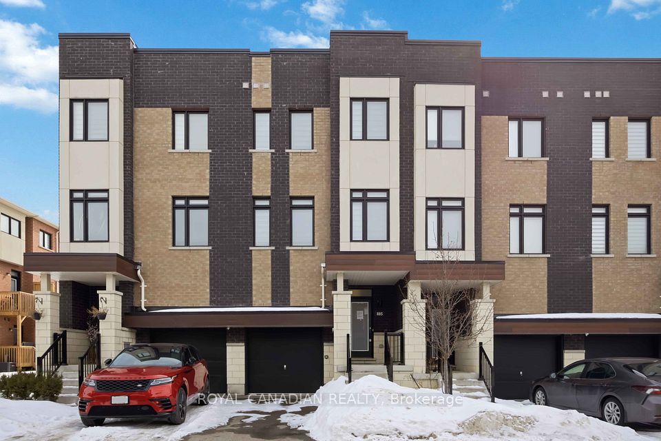 Att/Row/Townhouse at 885 Kicking Horse Path, Oshawa, ON L1J 0B4, Oshawa