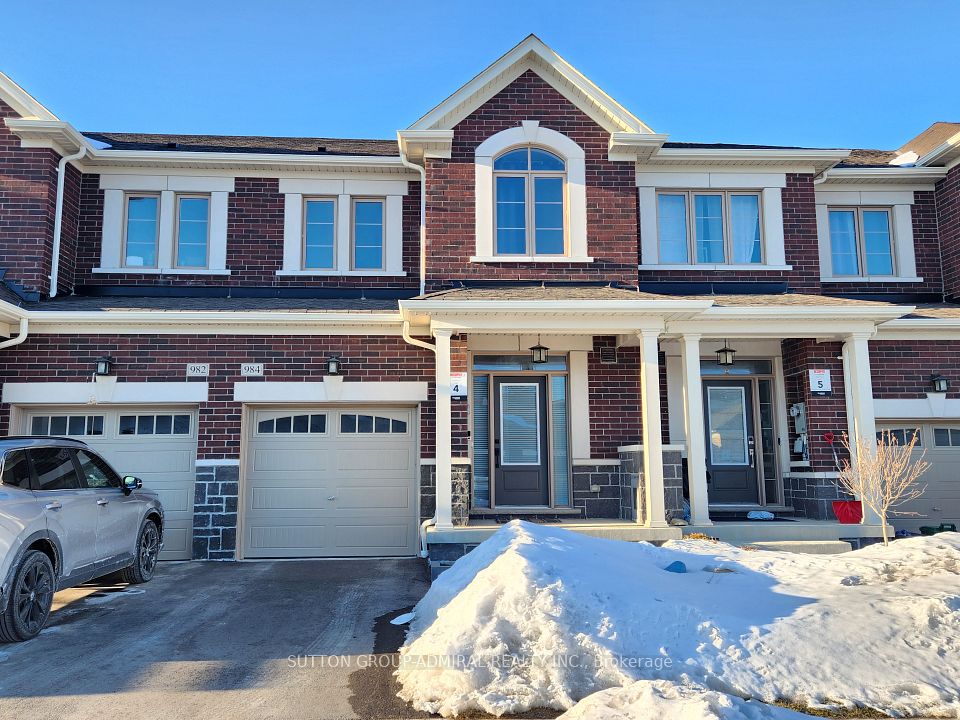 Att/Row/Townhouse at 984 Crowsnest Hollow, Pickering, ON L1X 0P4, Pickering