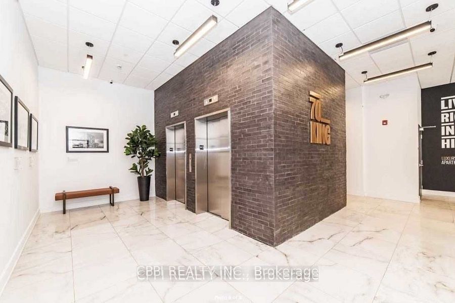 Condo Apartment at 70 King Street E 401, Oshawa, ON L1H 1B5, Oshawa