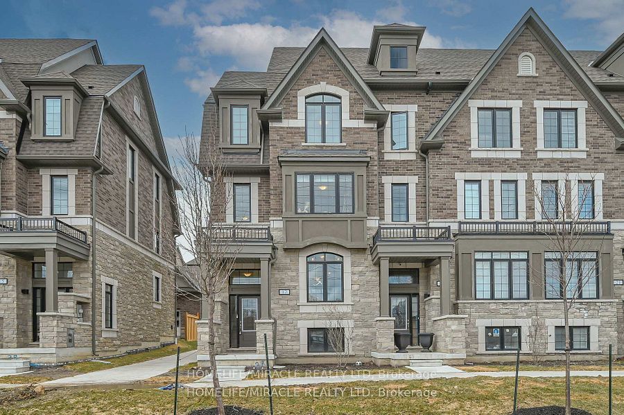Att/Row/Townhouse at 17 Selfridge Way, Whitby, ON L1N 0N9, Whitby