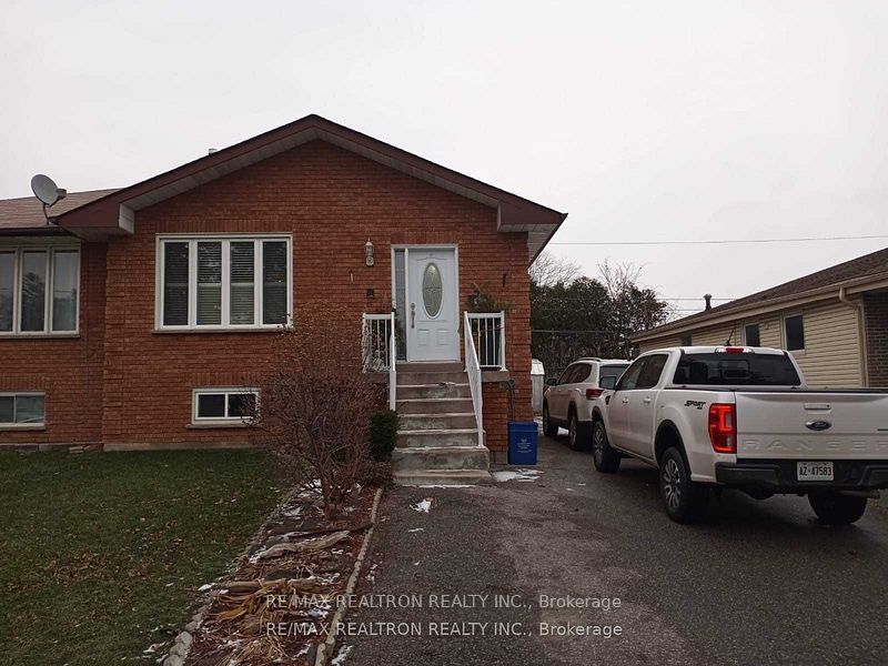 Semi-Detached at 895 Liverpool Road Lower, Pickering, ON L1W 1S5, Pickering