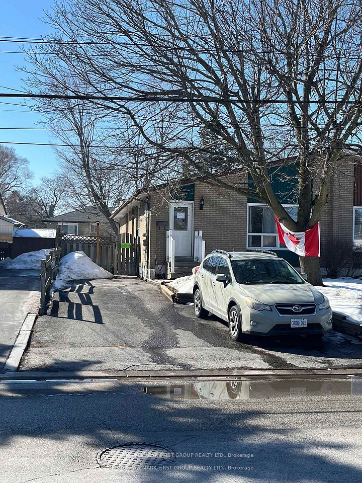 Semi-Detached at 780 Westshore Boulevard, Pickering, ON L1W 2V3, Pickering