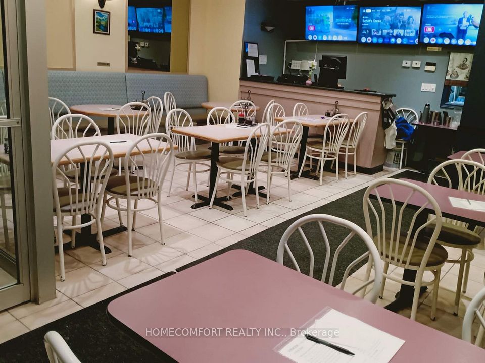 3380 Midland Avenue 19, Toronto E07, ON M1V 5B5