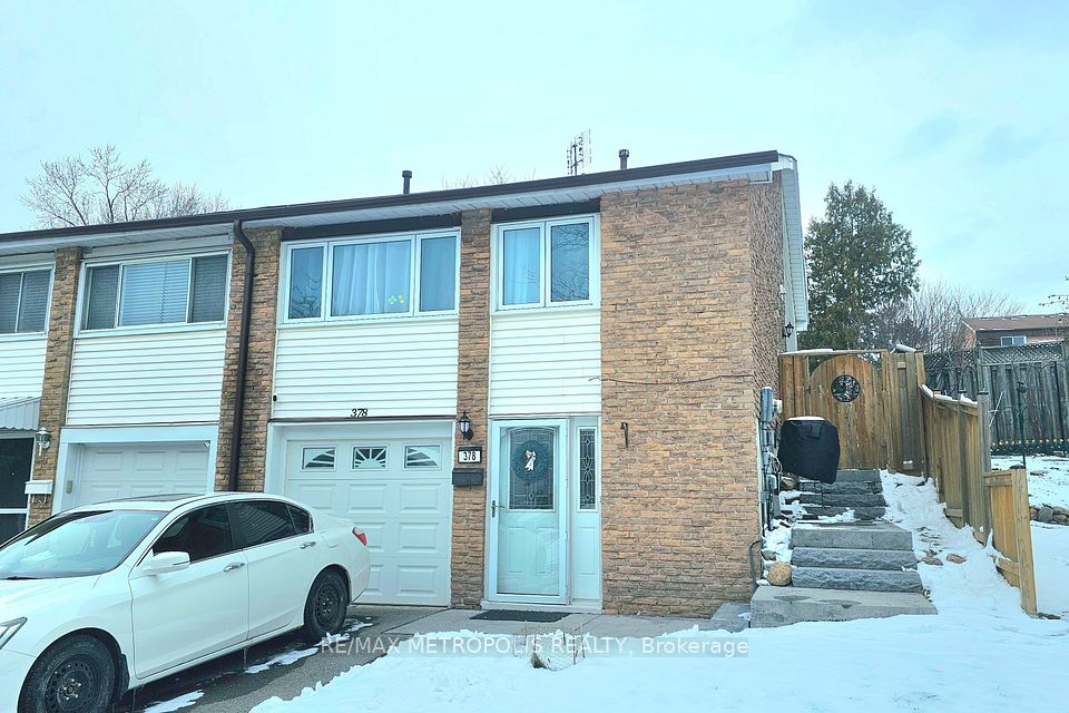 Semi-Detached  at 378 Daytona Court Main, Oshawa, ON L1K 1H9, Oshawa