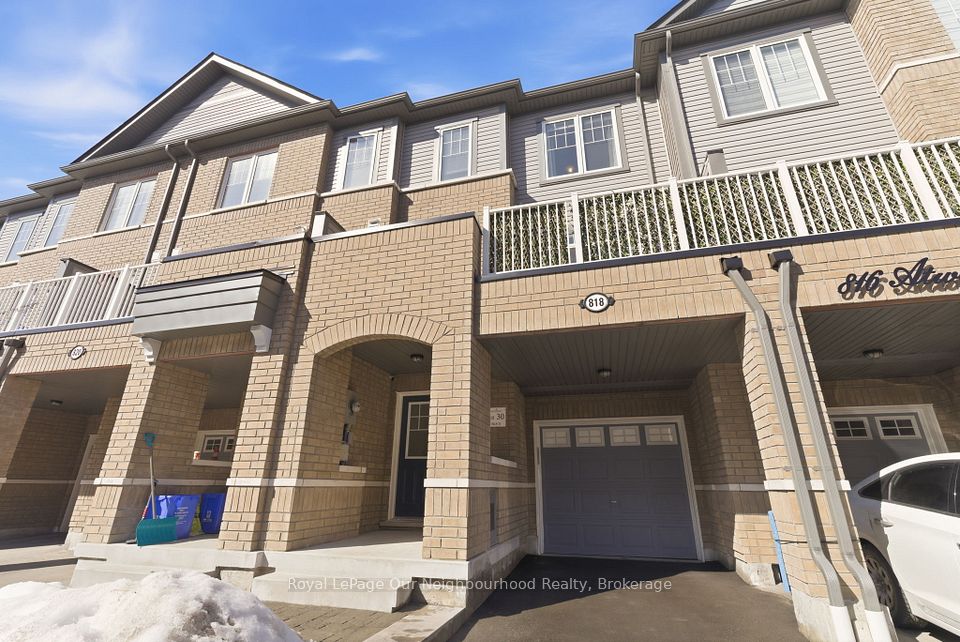 Att/Row/Townhouse at 818 Atwater Path, Oshawa, ON L1J 0E8, Oshawa