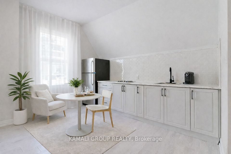 Semi-Detached  at 93 McMillan Drive UNIT 3, Oshawa, ON L1G 3Z7, Oshawa