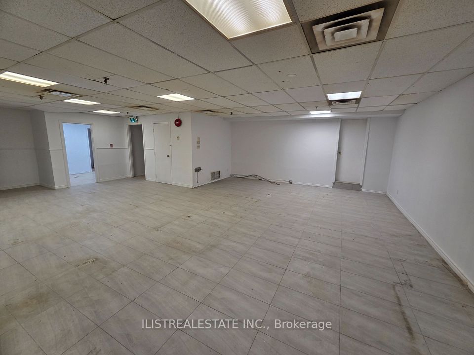 433 Comstock Road Basement Unit 8, Toronto E04, ON M1L 2H4
