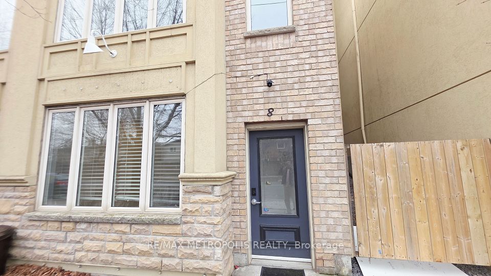 1250 St. Martins Drive E 8, Pickering, ON L1W 0A2