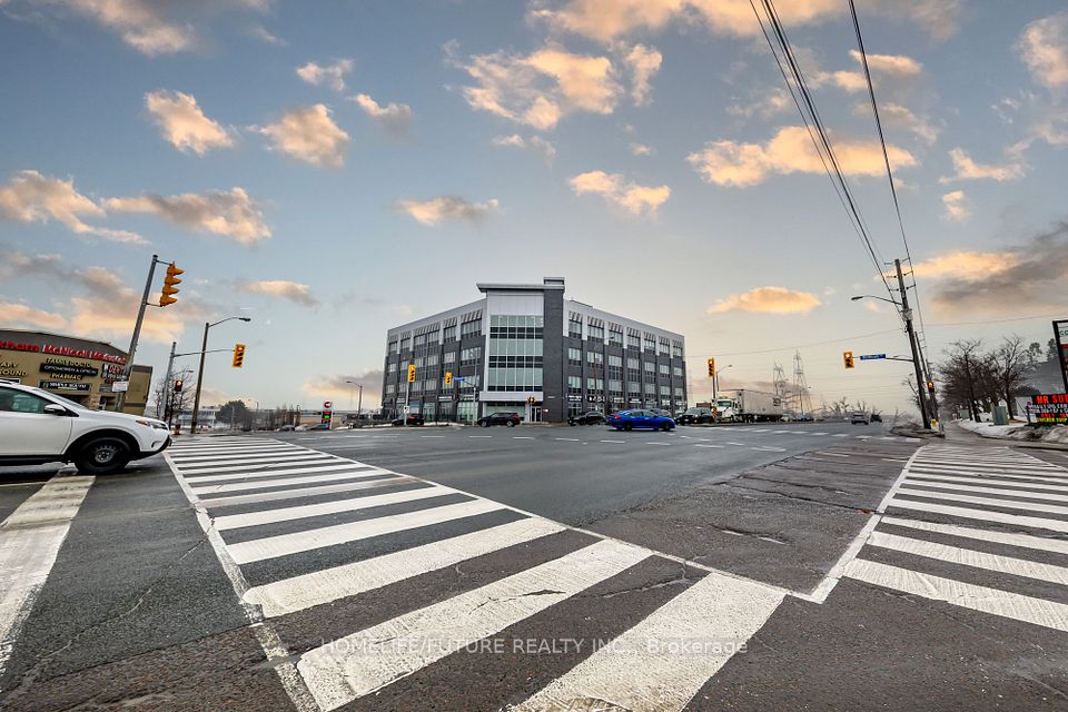 2855 Markham Road 406, Toronto E11, ON M1X 0C3