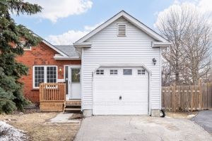 Semi-Detached  at 388 Pompano Court, Oshawa, ON L1K 1M9, Oshawa