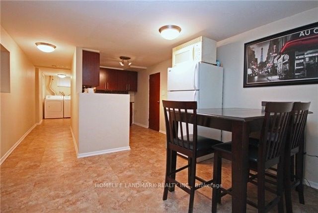 Detached at 245 windsor Street Bsmt, Oshawa, ON L1H 6G5, Oshawa