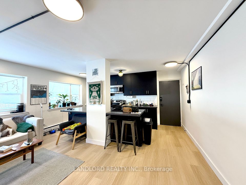 Multiplex at 111 Craydon Road 102, Whitby, ON L1N 2B5, Whitby