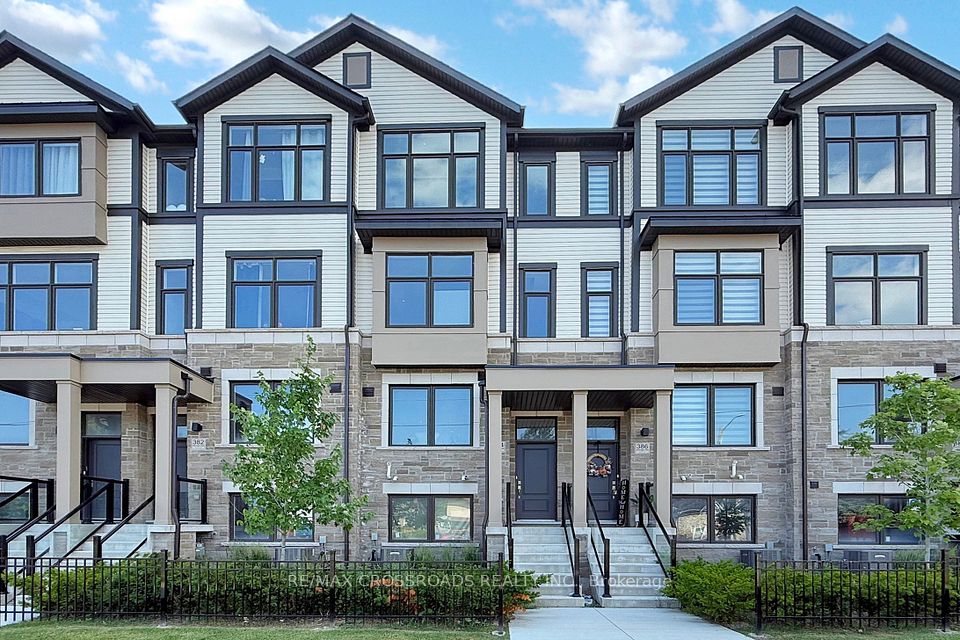 Att/Row/Townhouse at 384 Okanagan Path, Oshawa, ON L1H 0B1, Oshawa