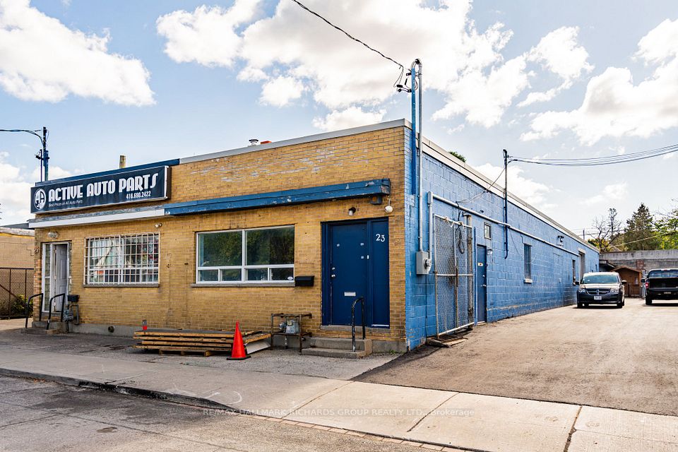 23 Musgrave Street, Toronto E02, ON M4E 2H3