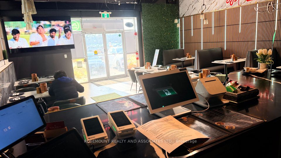 472 Taunton Road W 9, Oshawa, ON L1L 0N8