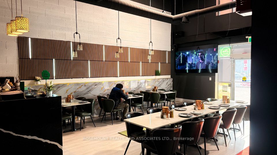 472 Taunton Road W 9, Oshawa, ON L1L 0N8