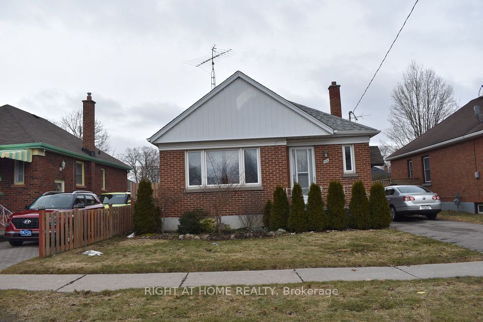Detached at 65 Chadburn Street, Oshawa, ON L1H 5T9, Oshawa