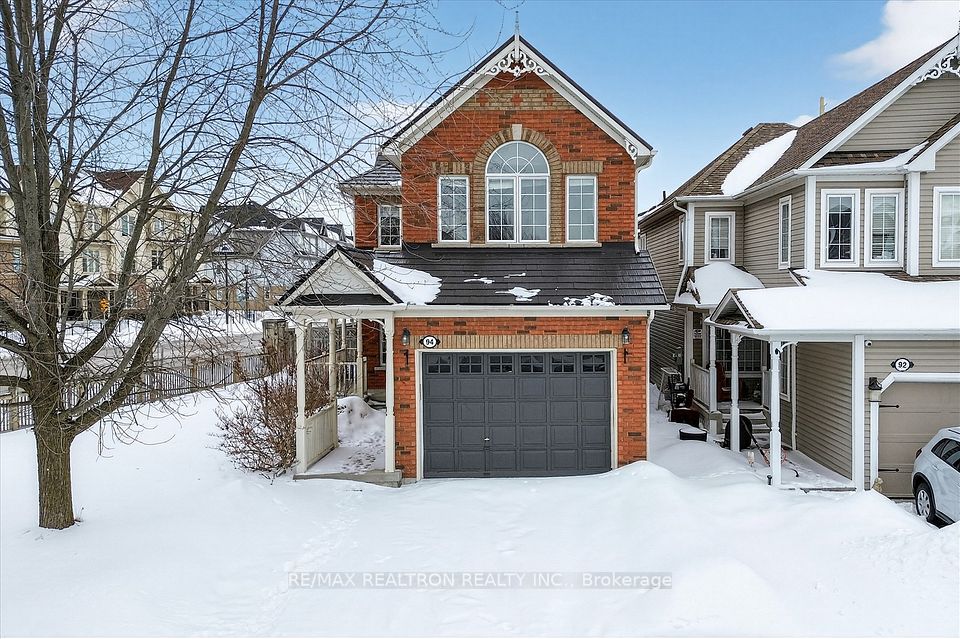 94 Bayberry Court, Whitby, ON L1M 2L1